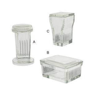 FÄRBEKÜVETTE AUS GLAS